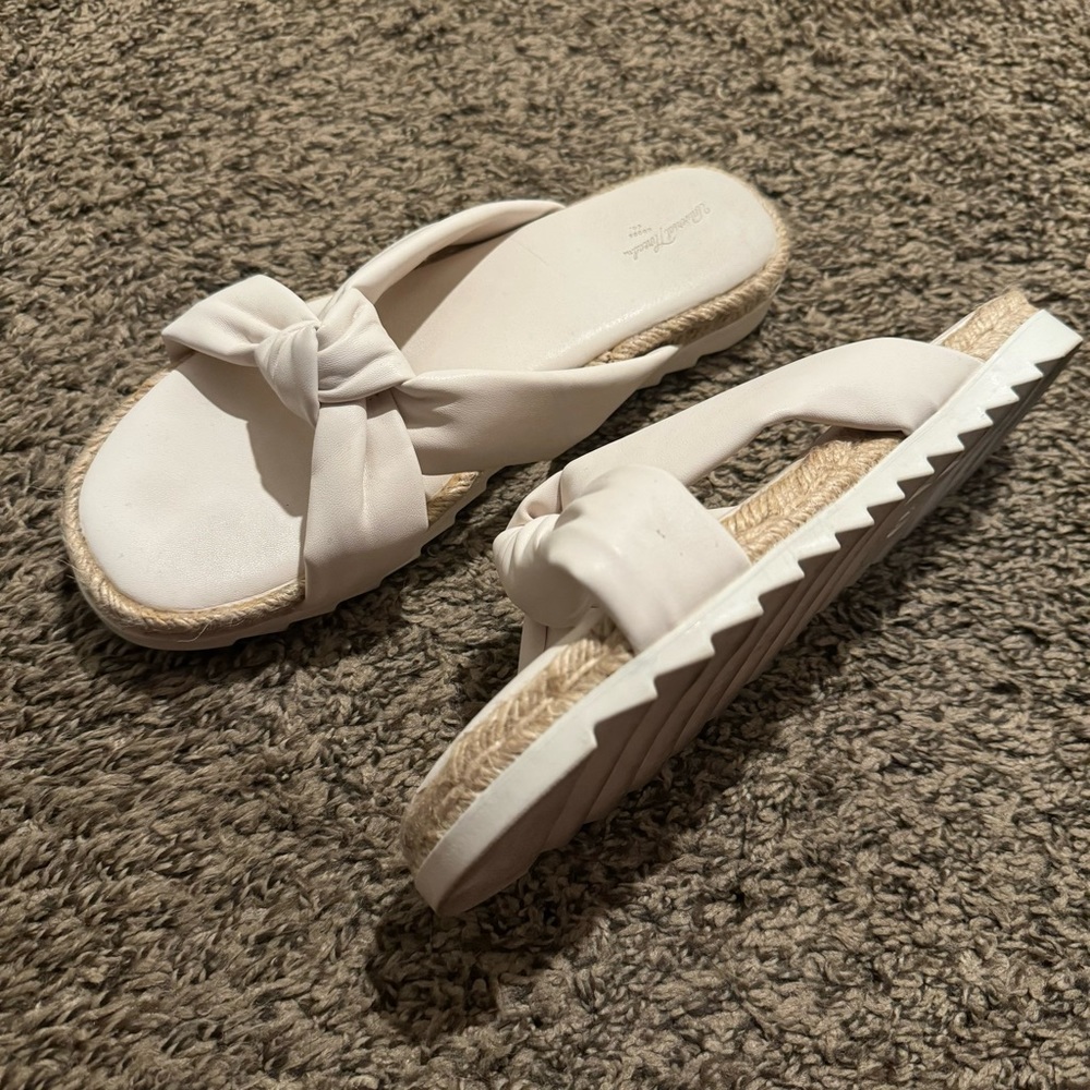 Size 9 Nude Cream color Sandals - Picture 1 of 5